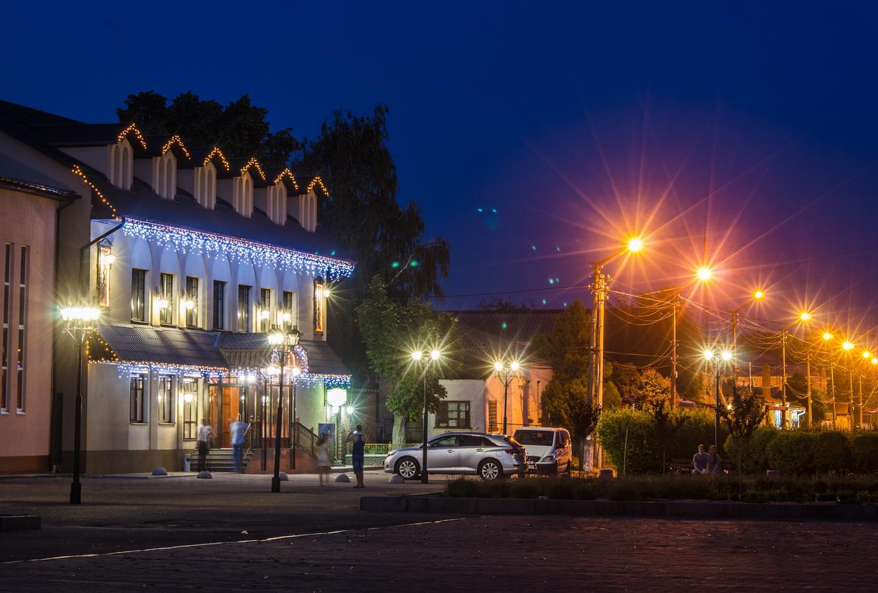Hotel Lepsza Садыба à Bila Tserkva Extérieur photo