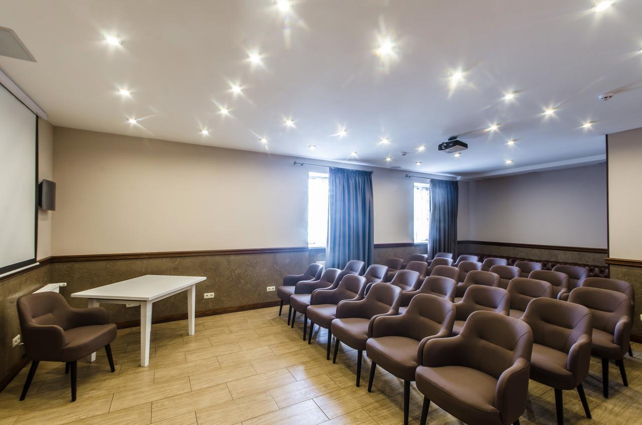 Hotel Lepsza Садыба à Bila Tserkva Extérieur photo