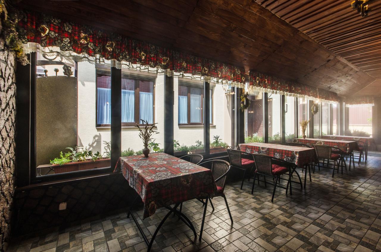 Hotel Lepsza Садыба à Bila Tserkva Extérieur photo