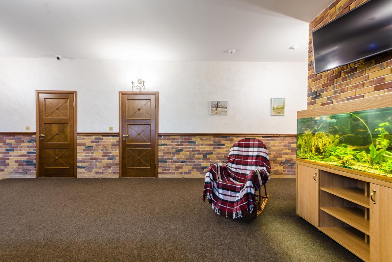 Hotel Lepsza Садыба à Bila Tserkva Extérieur photo